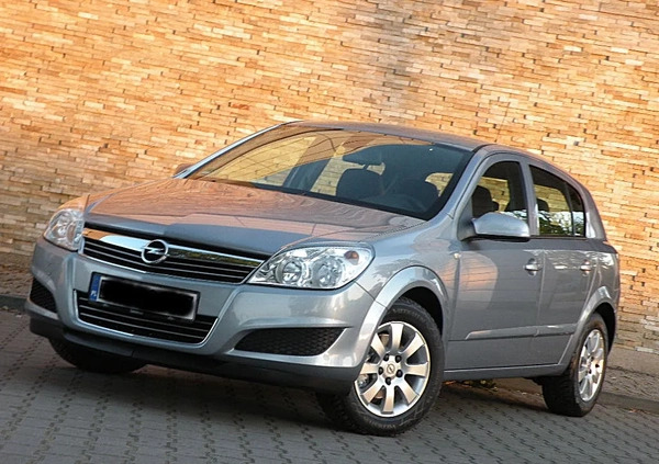 Opel Astra cena 15900 przebieg: 180300, rok produkcji 2009 z Raszków małe 497